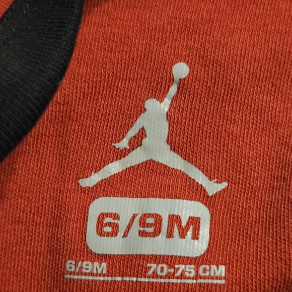 JORDAN Infant Onsie & Pant Set, Size 6-9M - Picture 3 of 5